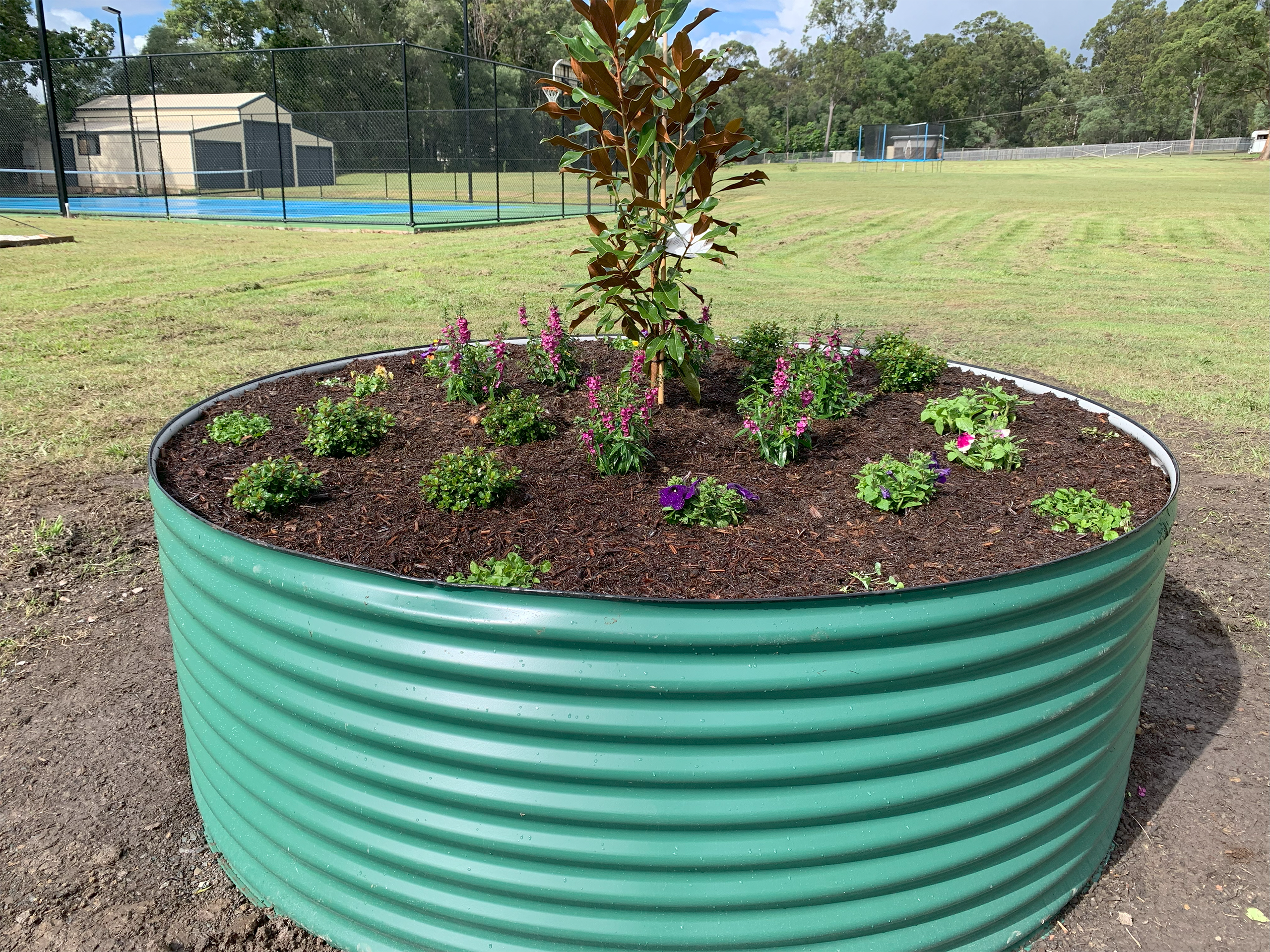 Raised Garden Bed Green